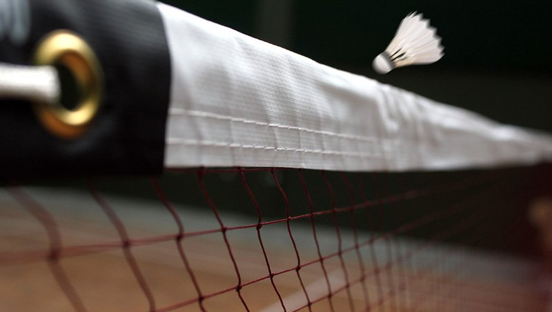 Two Malaysian badminton players receive bans